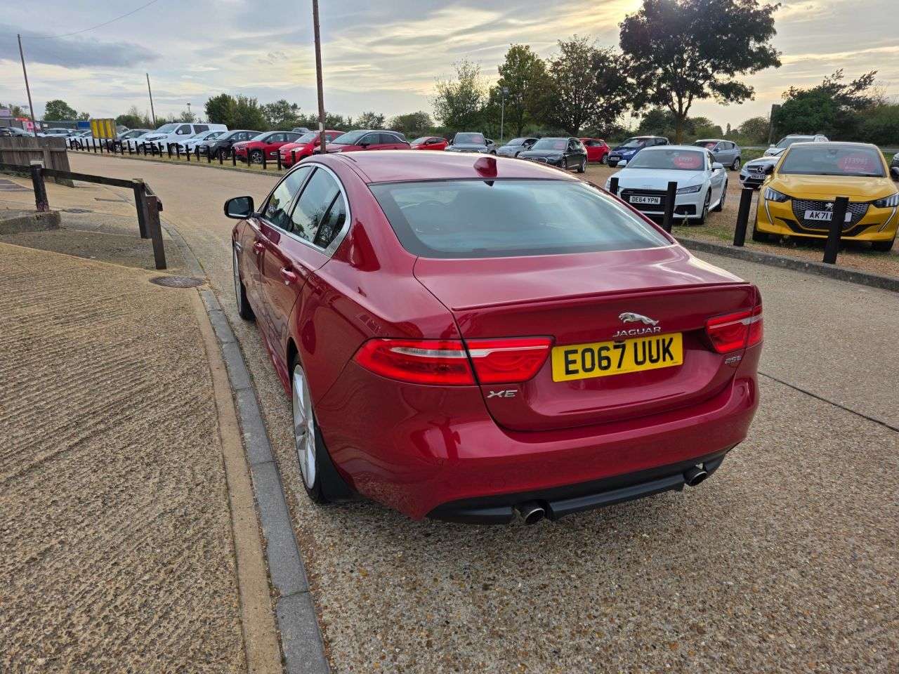 2017 JAGUAR XE 2017 JAGUAR XE