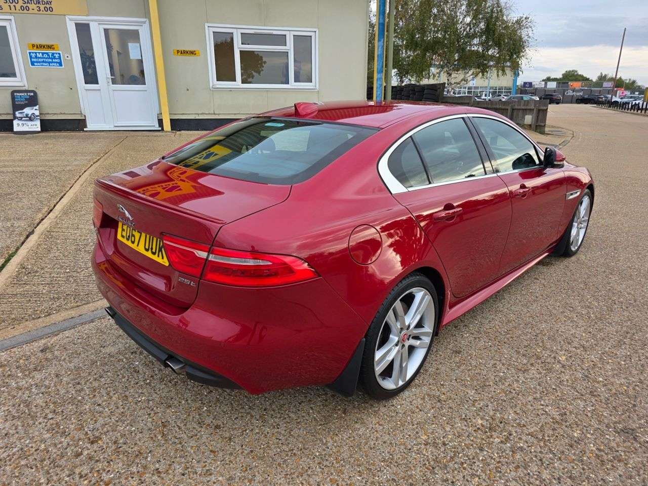 2017 JAGUAR XE 2017 JAGUAR XE