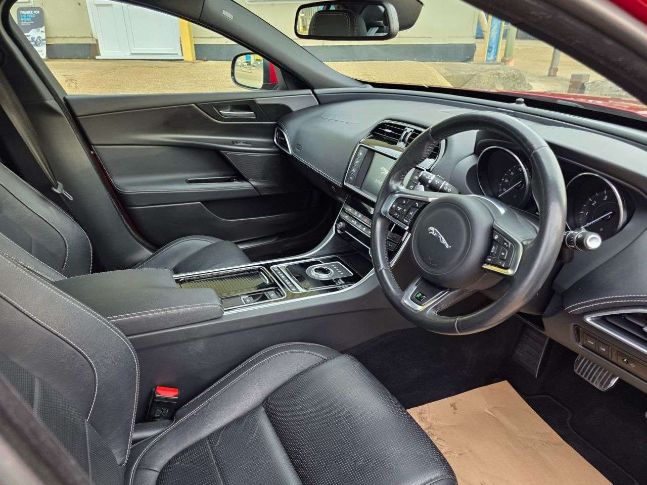 2017 JAGUAR XE 2017 JAGUAR XE