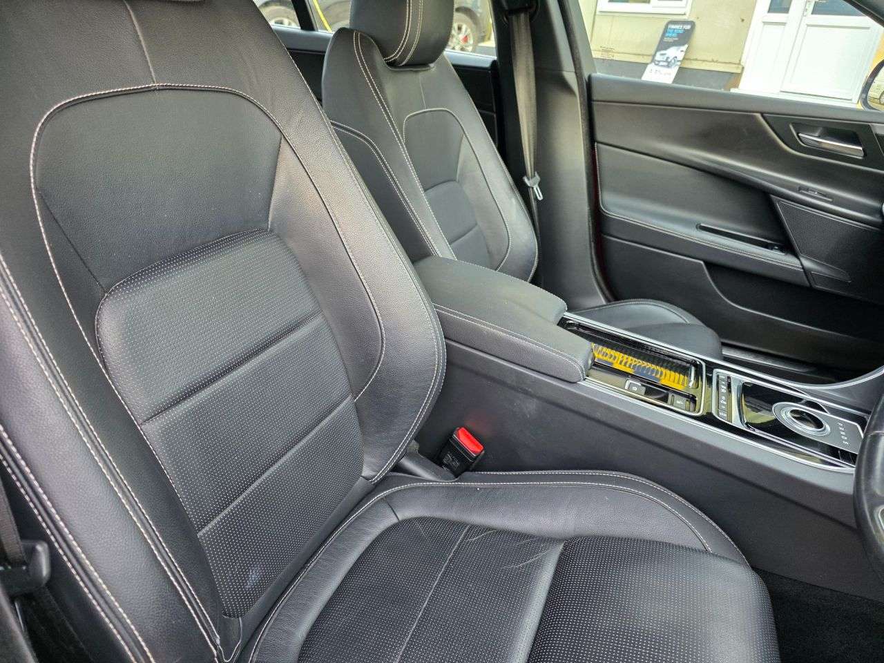 2017 JAGUAR XE 2017 JAGUAR XE