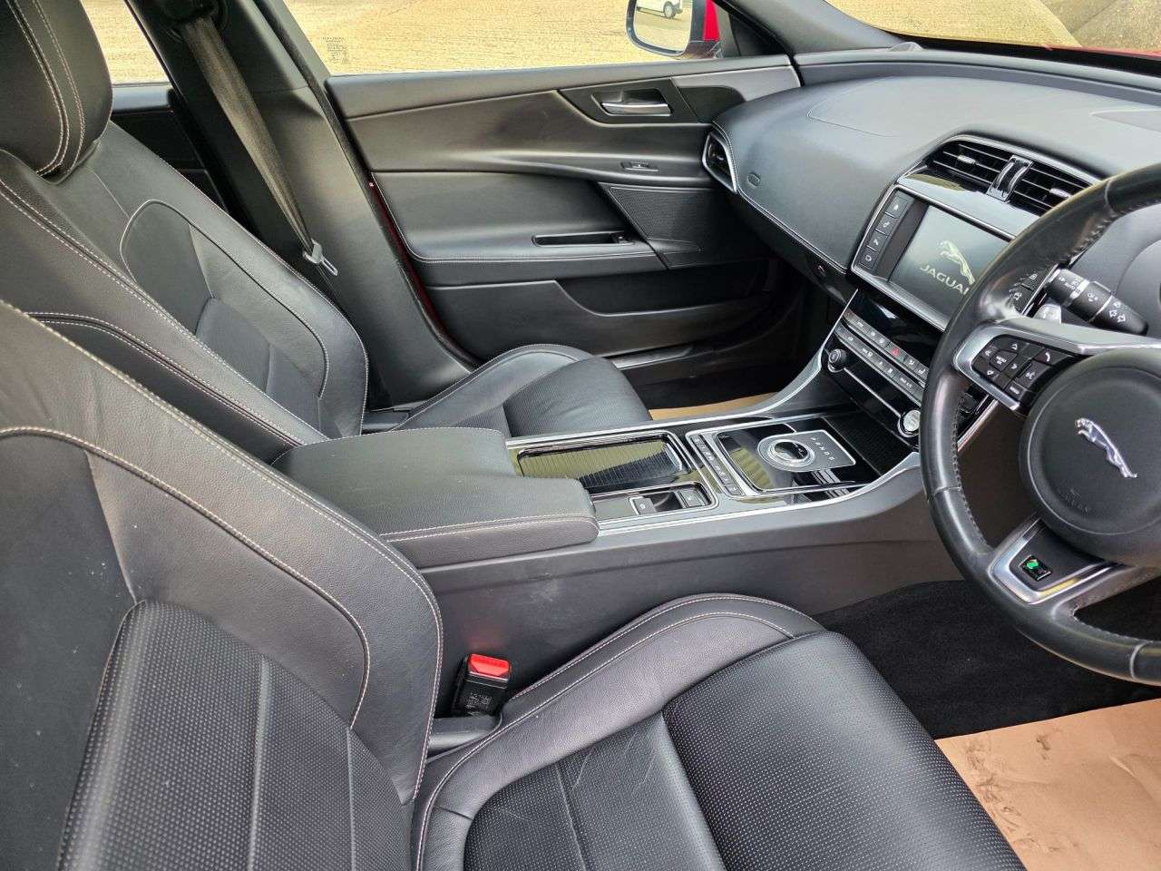 2017 JAGUAR XE 2017 JAGUAR XE