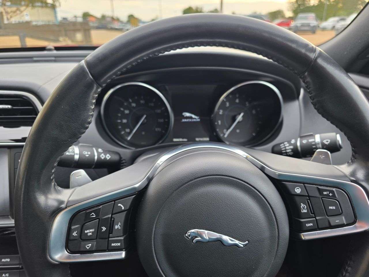 2017 JAGUAR XE 2017 JAGUAR XE