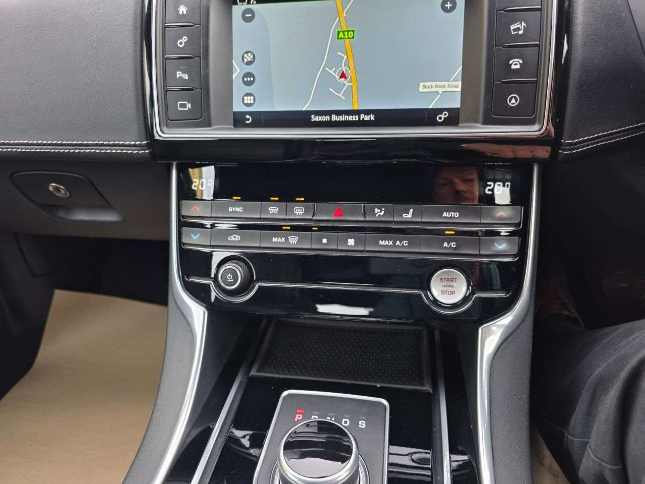 2017 JAGUAR XE 2017 JAGUAR XE