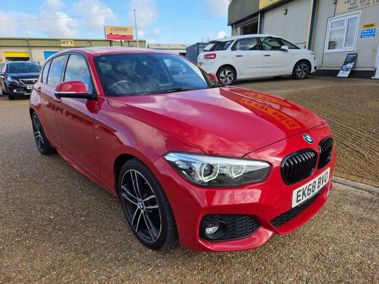 A 2018 BMW 1 SERIES 2.0 120i M Sport Shadow Edition Hatchback 5dr Petrol Auto Euro 6 (s/s) (184 A 2018 BMW 1 SERIES 2.0 120i M Sport Shadow Edition Hatchback 5dr Petrol Auto Euro 6 (s/s) (184