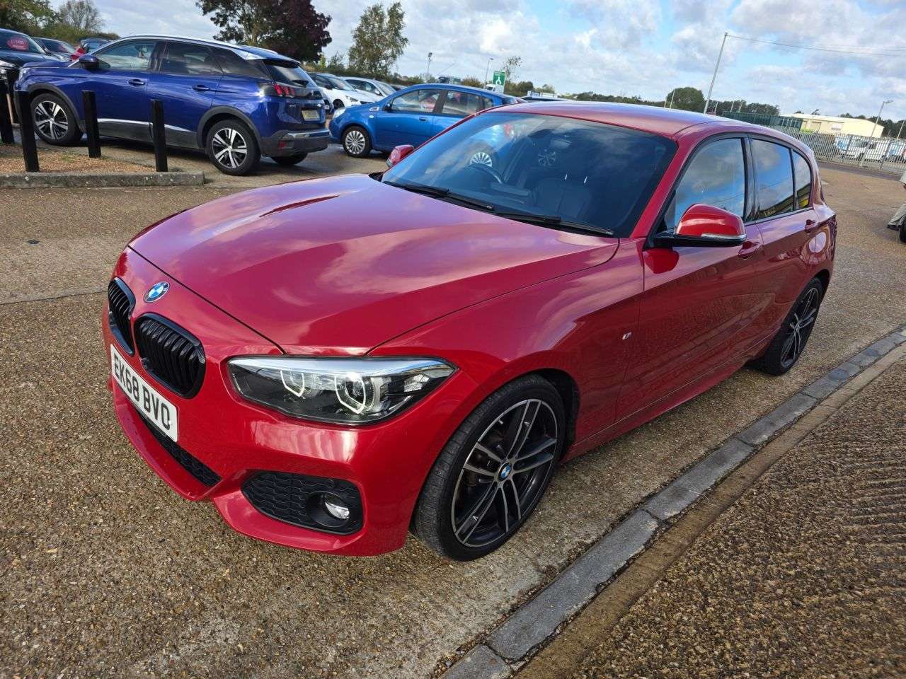 A 2018 BMW 1 SERIES 2.0 120i M Sport Shadow Edition Hatchback 5dr Petrol Auto Euro 6 (s/s) (184 A 2018 BMW 1 SERIES 2.0 120i M Sport Shadow Edition Hatchback 5dr Petrol Auto Euro 6 (s/s) (184