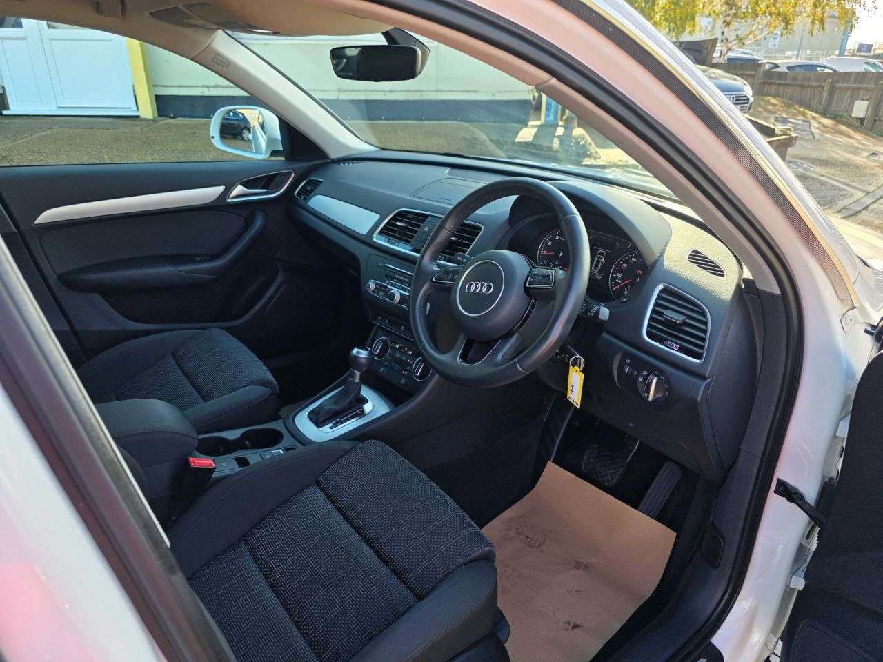 2018 AUDI Q3 2018 AUDI Q3
