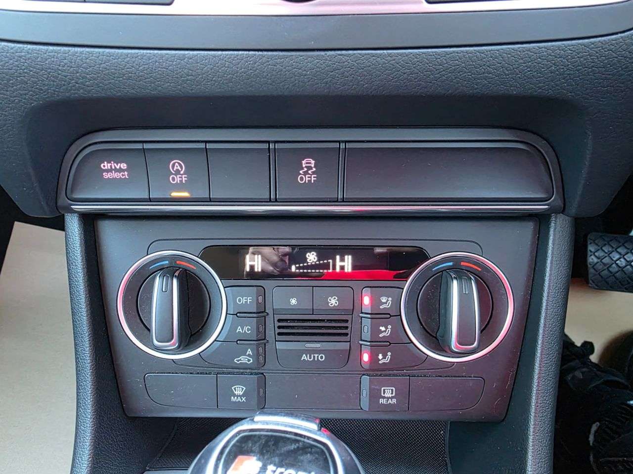 2018 AUDI Q3 2018 AUDI Q3