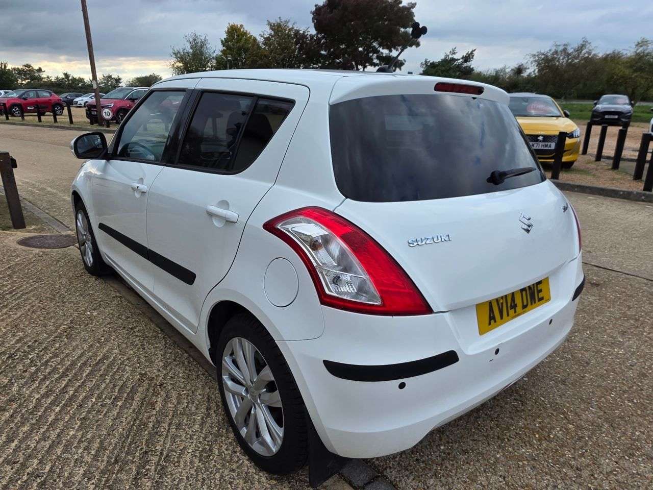 2014 SUZUKI SWIFT 2014 SUZUKI SWIFT