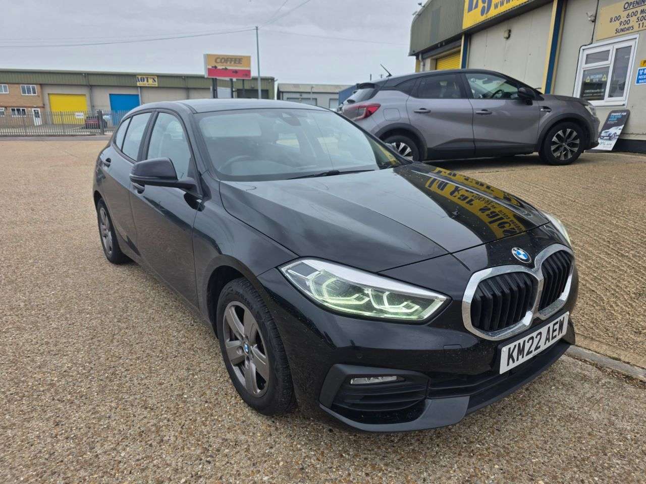 A 2022 BMW 1 SERIES 1.5 116d SE (LCP) Hatchback 5dr Diesel Manual Euro 6 (s/s) (116 ps) A 2022 BMW 1 SERIES 1.5 116d SE (LCP) Hatchback 5dr Diesel Manual Euro 6 (s/s) (116 ps)