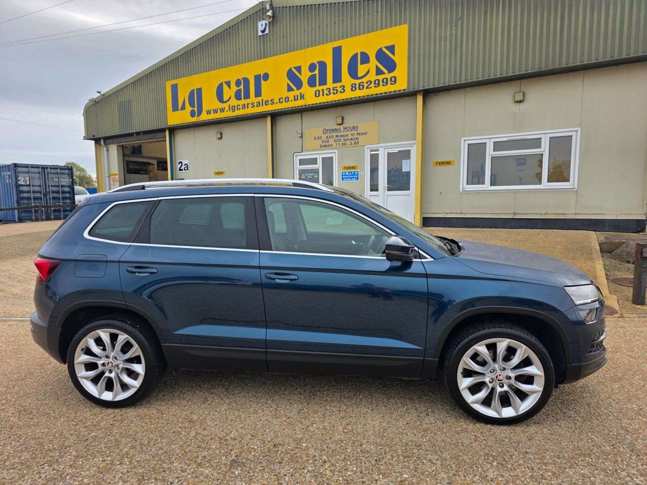A 2018 SKODA KAROQ 1.5 TSI Edition SUV 5dr Petrol Manual Euro 6 (s/s) (150 ps) A 2018 SKODA KAROQ 1.5 TSI Edition SUV 5dr Petrol Manual Euro 6 (s/s) (150 ps)