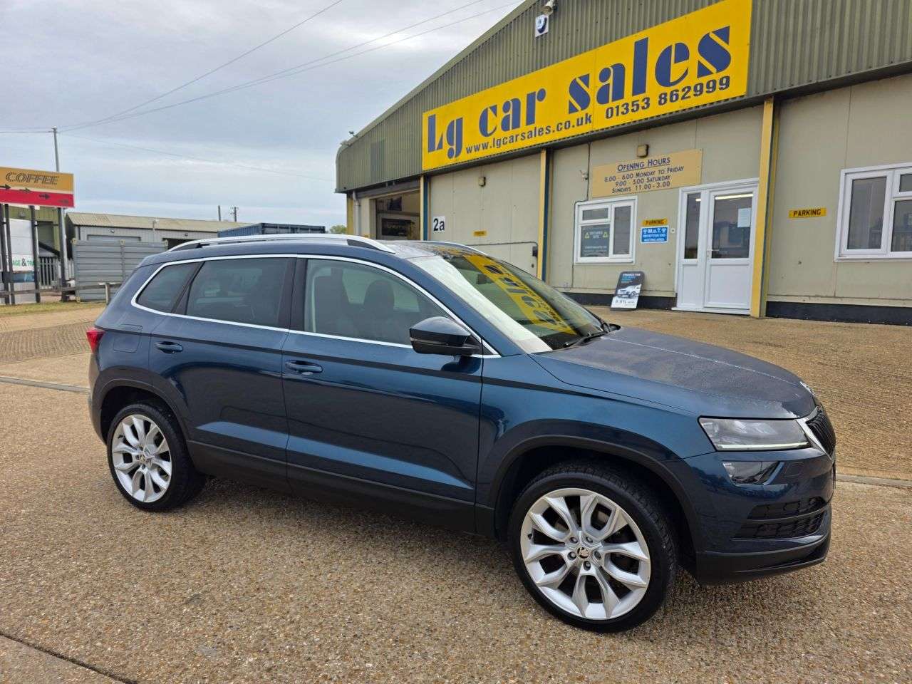 A 2018 SKODA KAROQ 1.5 TSI Edition SUV 5dr Petrol Manual Euro 6 (s/s) (150 ps) A 2018 SKODA KAROQ 1.5 TSI Edition SUV 5dr Petrol Manual Euro 6 (s/s) (150 ps)