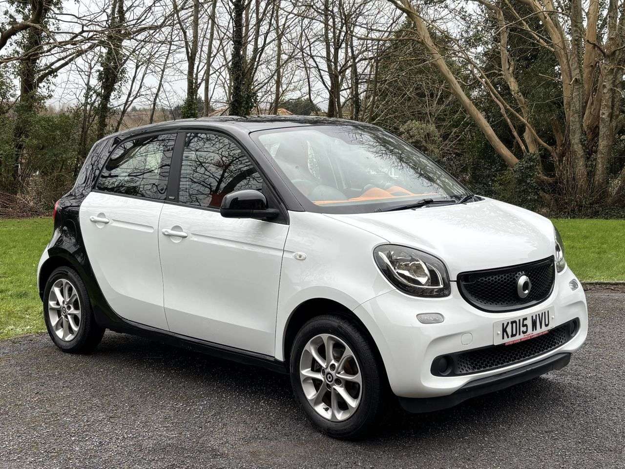A 2015 SMART FORFOUR PASSION A 2015 SMART FORFOUR PASSION