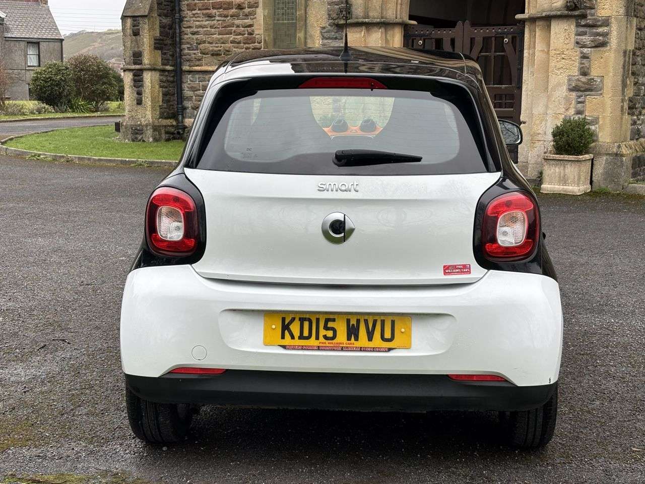 A 2015 SMART FORFOUR PASSION A 2015 SMART FORFOUR PASSION