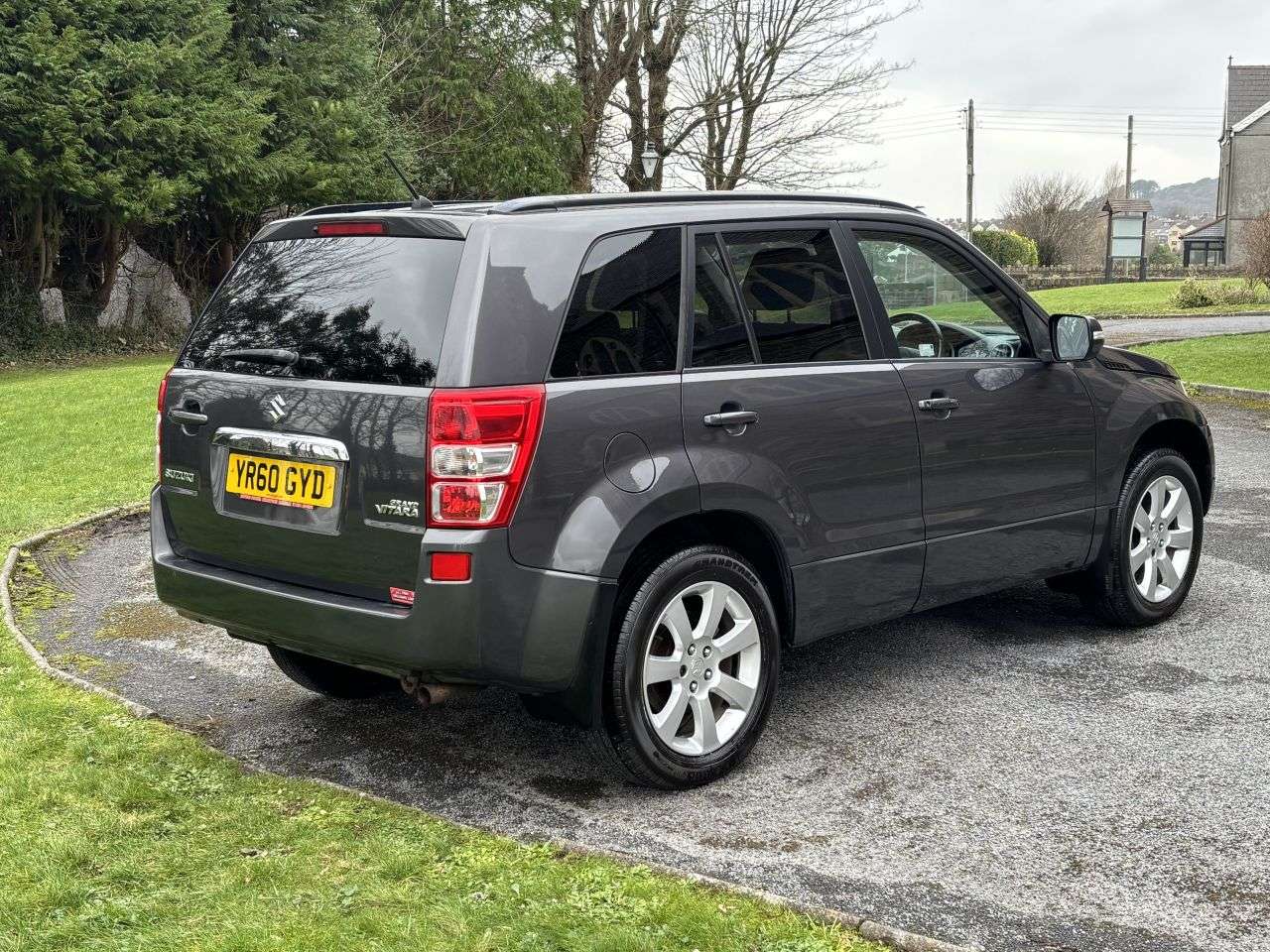 A 2010 SUZUKI GRAND VITARA 2.4 VVT SZ5 SUV 5dr Petrol Manual 4WD Euro 5 (169 ps) 12 SERVICES...HEATED A 2010 SUZUKI GRAND VITARA 2.4 VVT SZ5 SUV 5dr Petrol Manual 4WD Euro 5 (169 ps) 12 SERVICES...HEATED