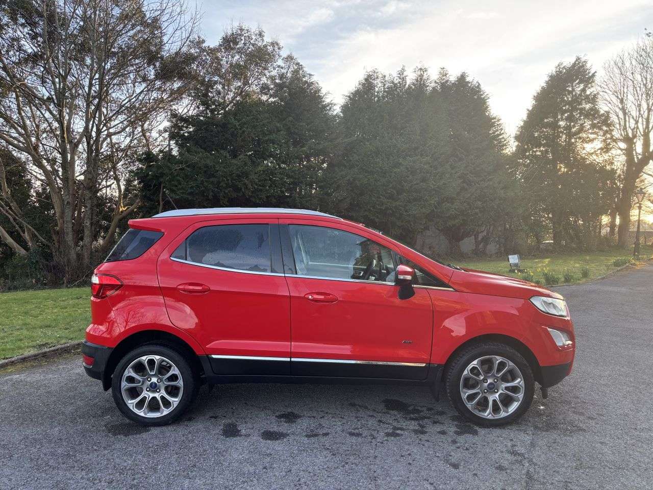 A 2018 FORD ECOSPORT 1.5 EcoBlue Titanium SUV 5dr Diesel Manual AWD Euro 6 (s/s) (125 ps) 5 SERV A 2018 FORD ECOSPORT 1.5 EcoBlue Titanium SUV 5dr Diesel Manual AWD Euro 6 (s/s) (125 ps) 5 SERV