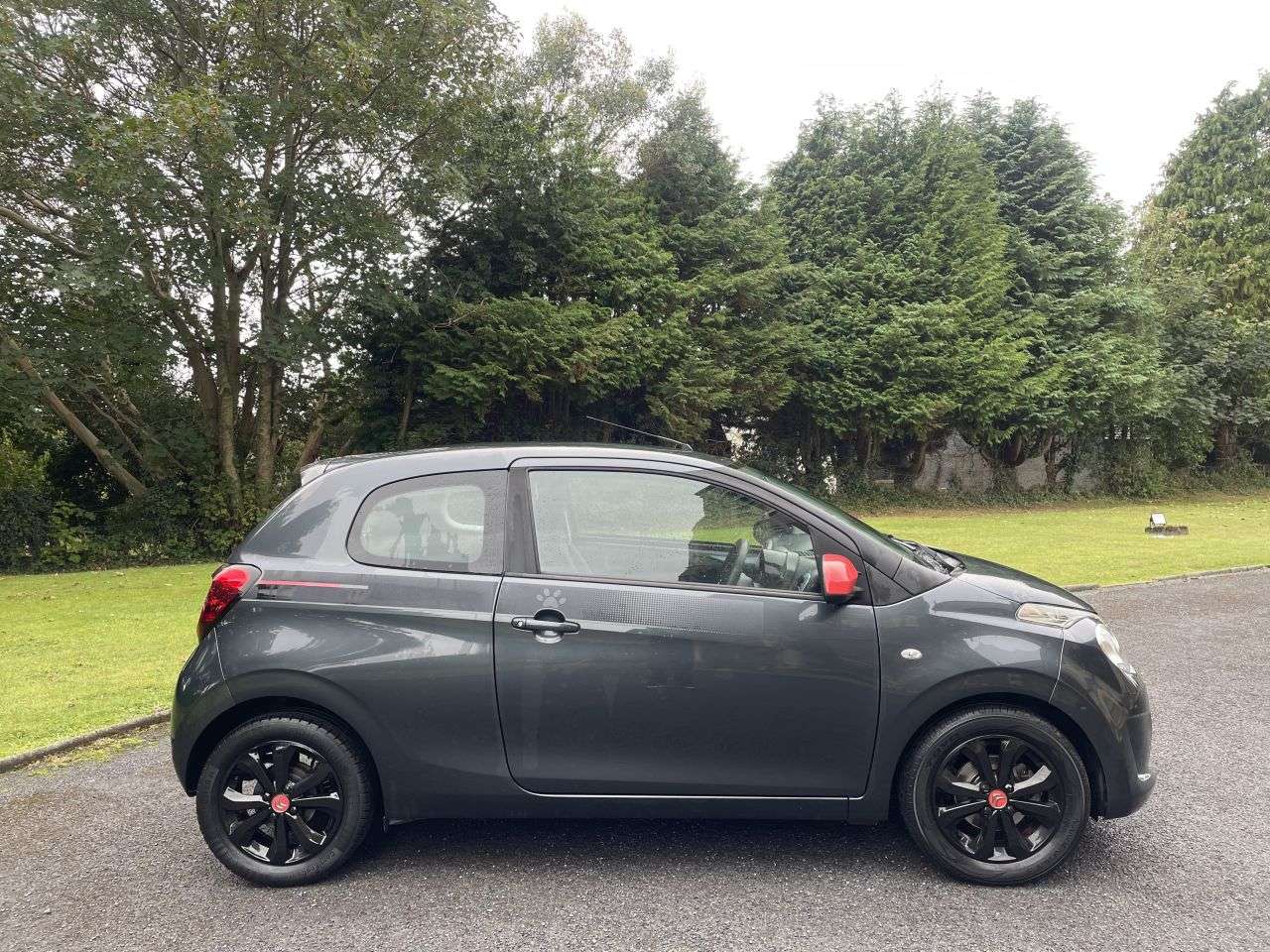 A 2016 CITROEN C1 1.0 VTi Furio Hatchback 3dr Petrol Manual Euro 6 (68 ps) 25,572 MILES...IDE A 2016 CITROEN C1 1.0 VTi Furio Hatchback 3dr Petrol Manual Euro 6 (68 ps) 25,572 MILES...IDE