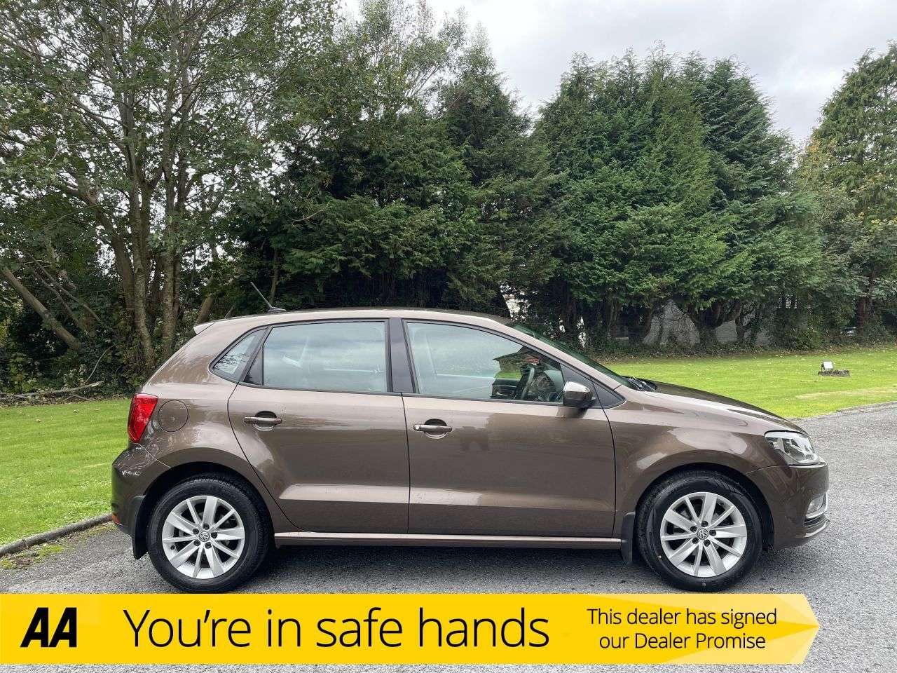 A 2014 VOLKSWAGEN POLO 1.2 TSI BlueMotion Tech SE Hatchback 5dr Petrol DSG Euro 6 (s/s) (90 ps) PA A 2014 VOLKSWAGEN POLO 1.2 TSI BlueMotion Tech SE Hatchback 5dr Petrol DSG Euro 6 (s/s) (90 ps) PA