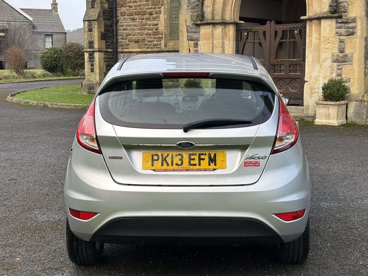 A 2013 FORD FIESTA 1.5 TDCi Zetec Hatchback 5dr Diesel Manual Euro 5 (75 ps) A 2013 FORD FIESTA 1.5 TDCi Zetec Hatchback 5dr Diesel Manual Euro 5 (75 ps)