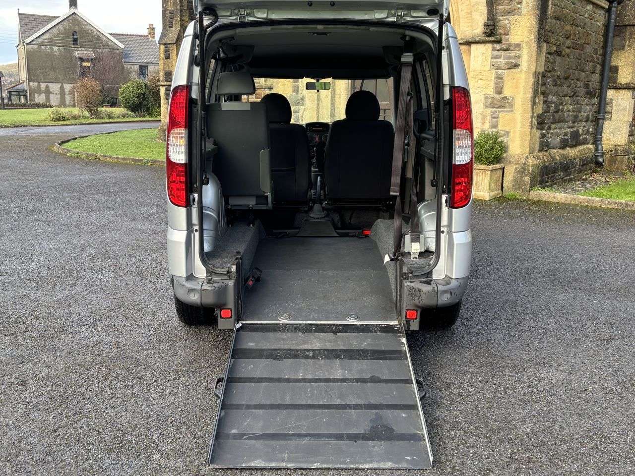 2010 FIAT DOBLO 2010 FIAT DOBLO