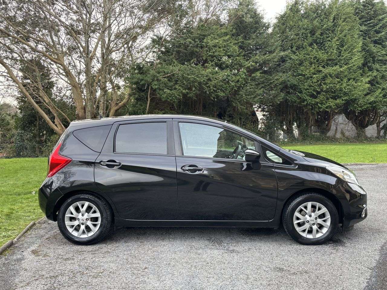 A 2014 NISSAN NOTE 1.2 12V Acenta Hatchback 5dr Petrol Manual Euro 5 (s/s) (80 ps) A 2014 NISSAN NOTE 1.2 12V Acenta Hatchback 5dr Petrol Manual Euro 5 (s/s) (80 ps)