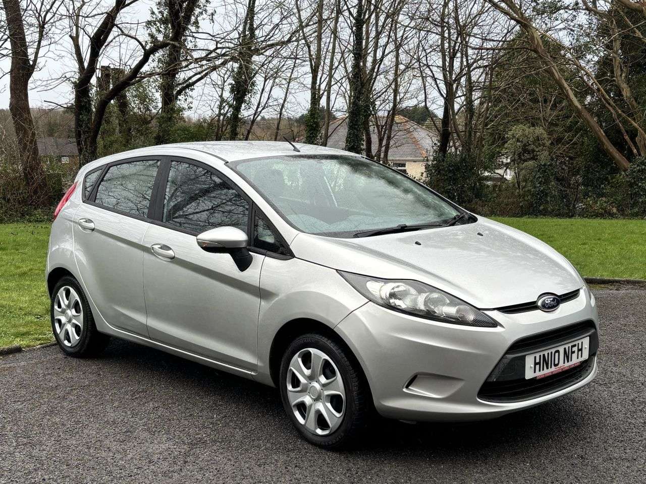 A 2010 FORD FIESTA 1.25 Edge Hatchback 5dr Petrol Manual (127 g/km, 59 bhp) A 2010 FORD FIESTA 1.25 Edge Hatchback 5dr Petrol Manual (127 g/km, 59 bhp)