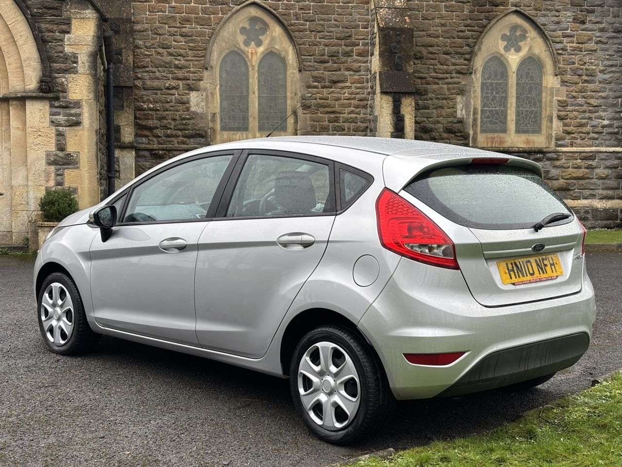 2010 FORD FIESTA 2010 FORD FIESTA