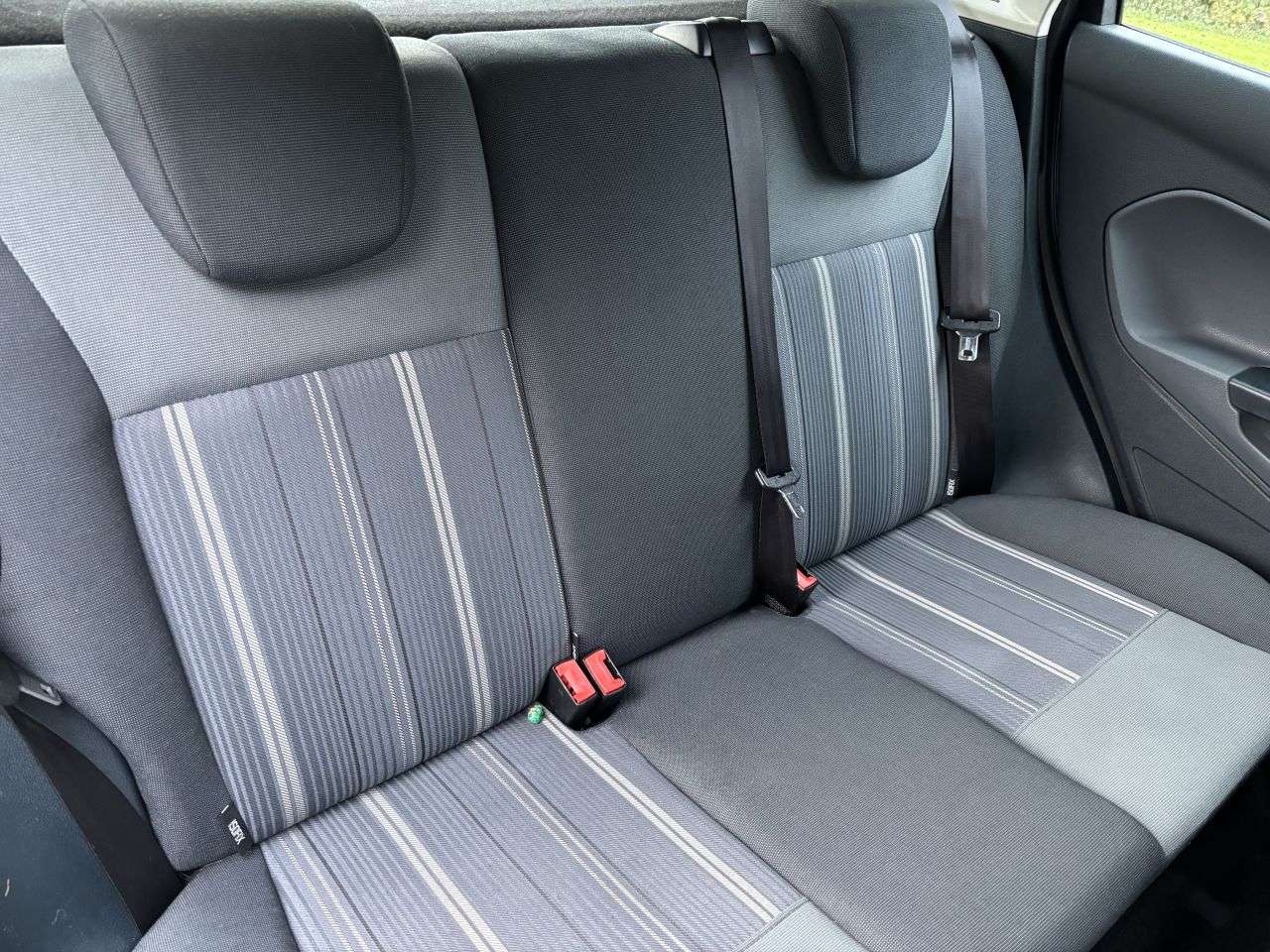 2010 FORD FIESTA 2010 FORD FIESTA