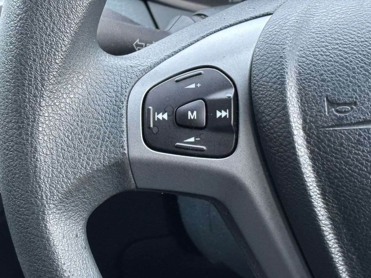 2010 FORD FIESTA 2010 FORD FIESTA