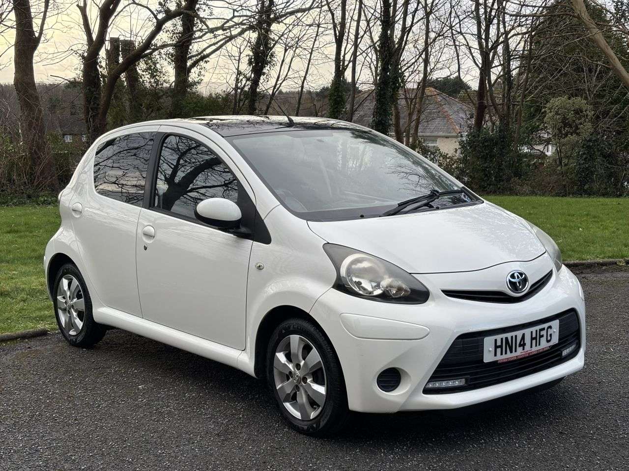 A 2014 TOYOTA AYGO 1.0 VVT-i Move Hatchback 5dr Petrol Manual Euro 5 (68 ps) A 2014 TOYOTA AYGO 1.0 VVT-i Move Hatchback 5dr Petrol Manual Euro 5 (68 ps)
