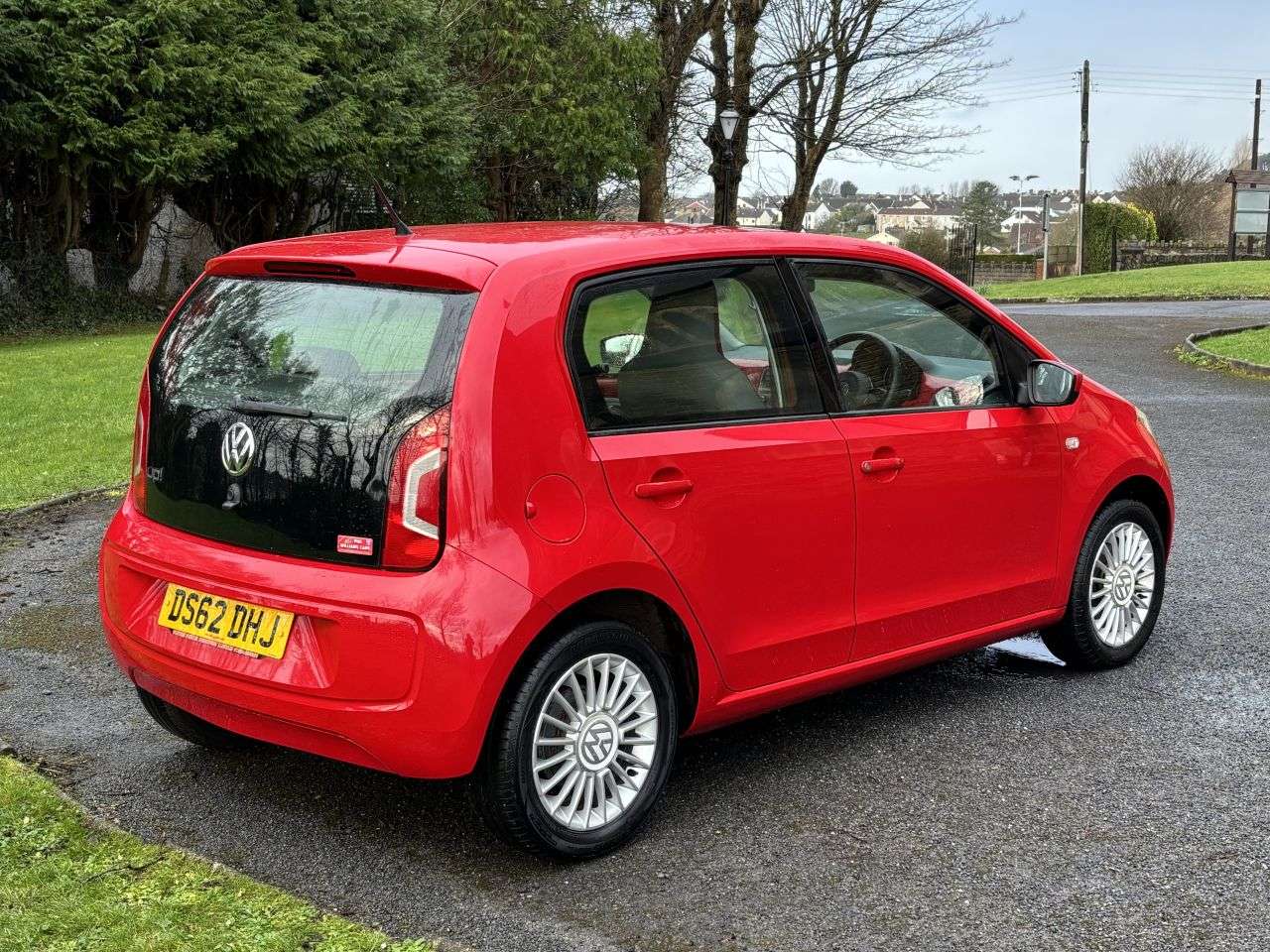 A 2012 VOLKSWAGEN UP! 1.0 High up! Hatchback 5dr Petrol Manual Euro 5 (75 ps) A 2012 VOLKSWAGEN UP! 1.0 High up! Hatchback 5dr Petrol Manual Euro 5 (75 ps)
