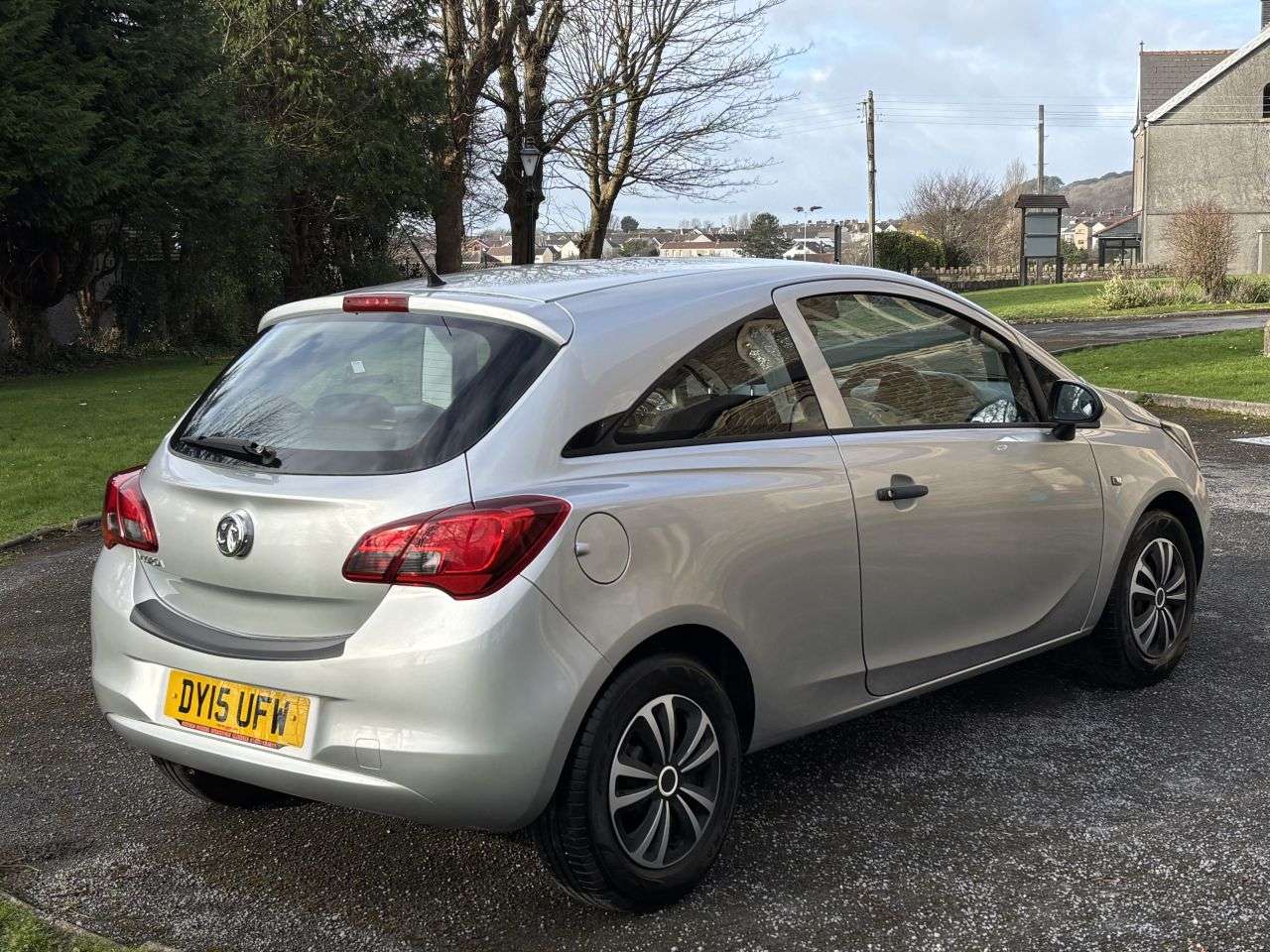 A 2015 VAUXHALL CORSA 1.2i Life Hatchback 3dr Petrol Manual Euro 6 (70 ps) A 2015 VAUXHALL CORSA 1.2i Life Hatchback 3dr Petrol Manual Euro 6 (70 ps)