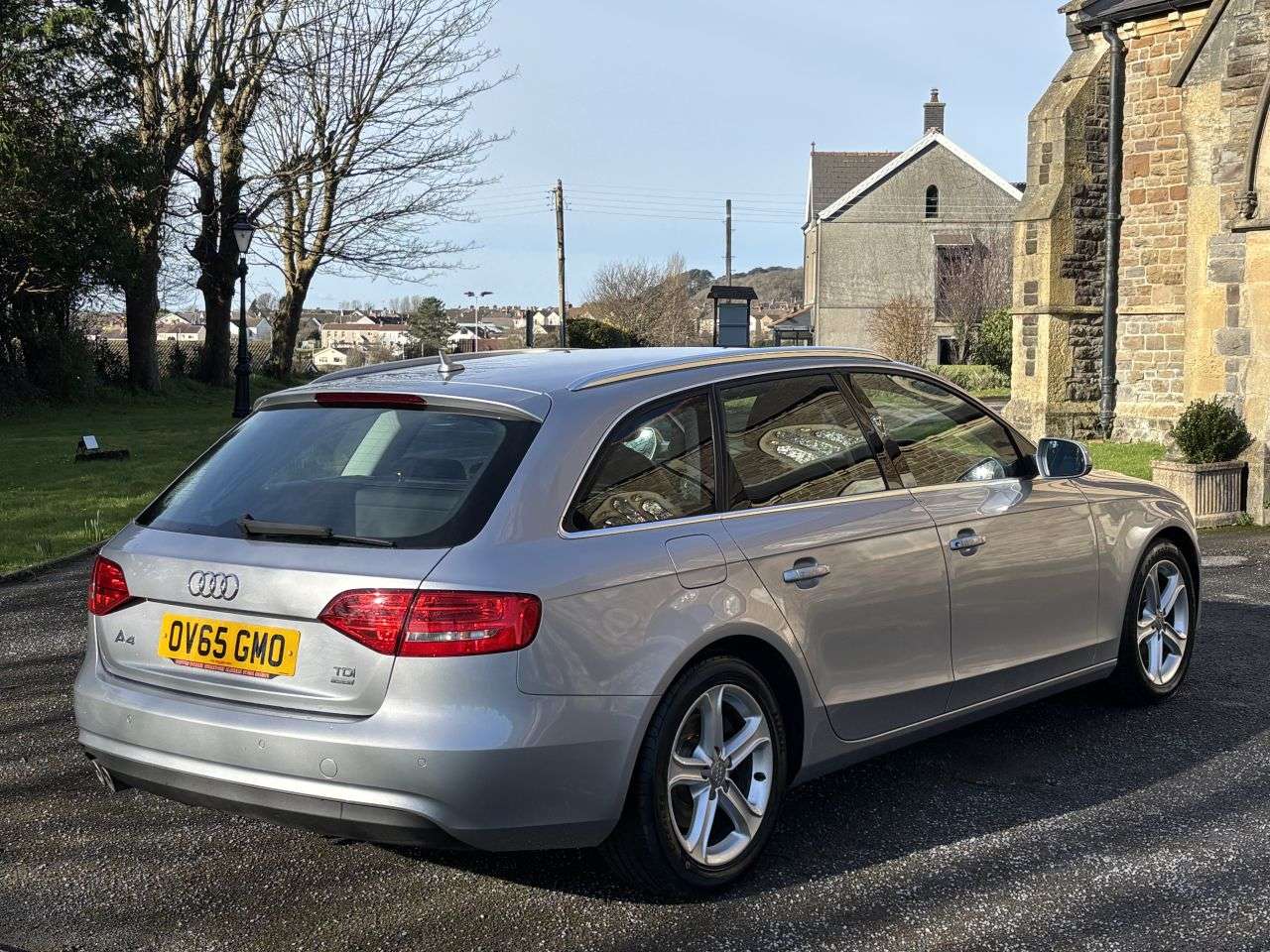 A 2015 AUDI A4 AVANT 2.0 TDI ultra SE Technik Estate 5dr Diesel Manual Euro 6 (s/s) (163 ps) A 2015 AUDI A4 AVANT 2.0 TDI ultra SE Technik Estate 5dr Diesel Manual Euro 6 (s/s) (163 ps)