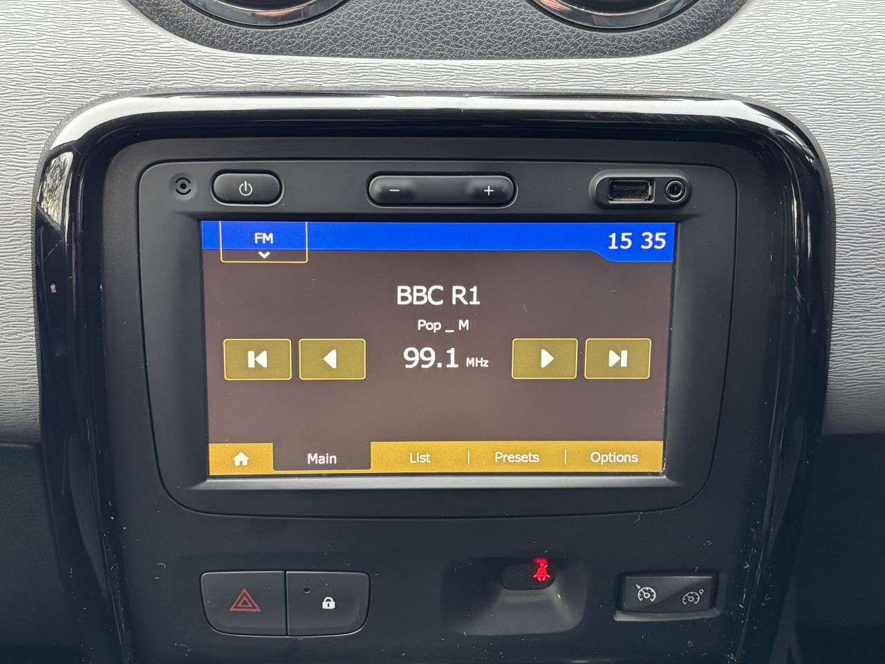 2015 DACIA DUSTER 2015 DACIA DUSTER