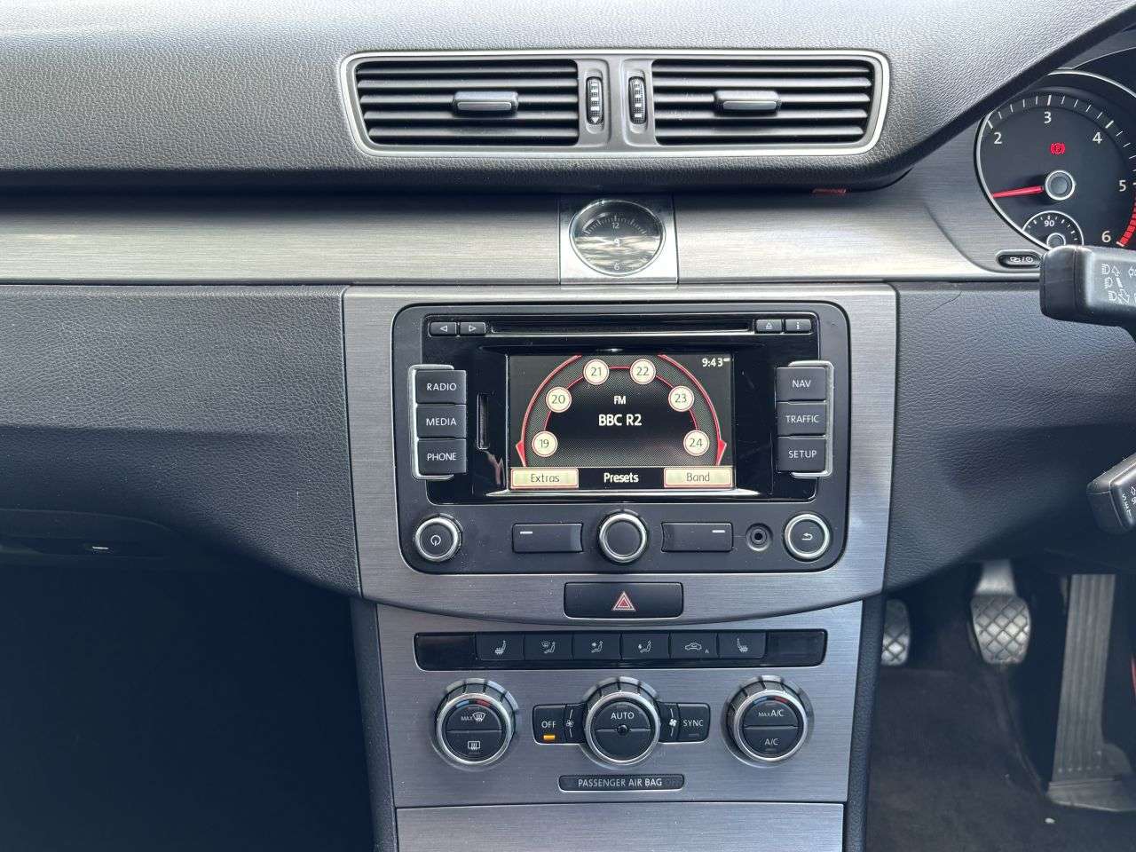 2014 VOLKSWAGEN PASSAT 2014 VOLKSWAGEN PASSAT