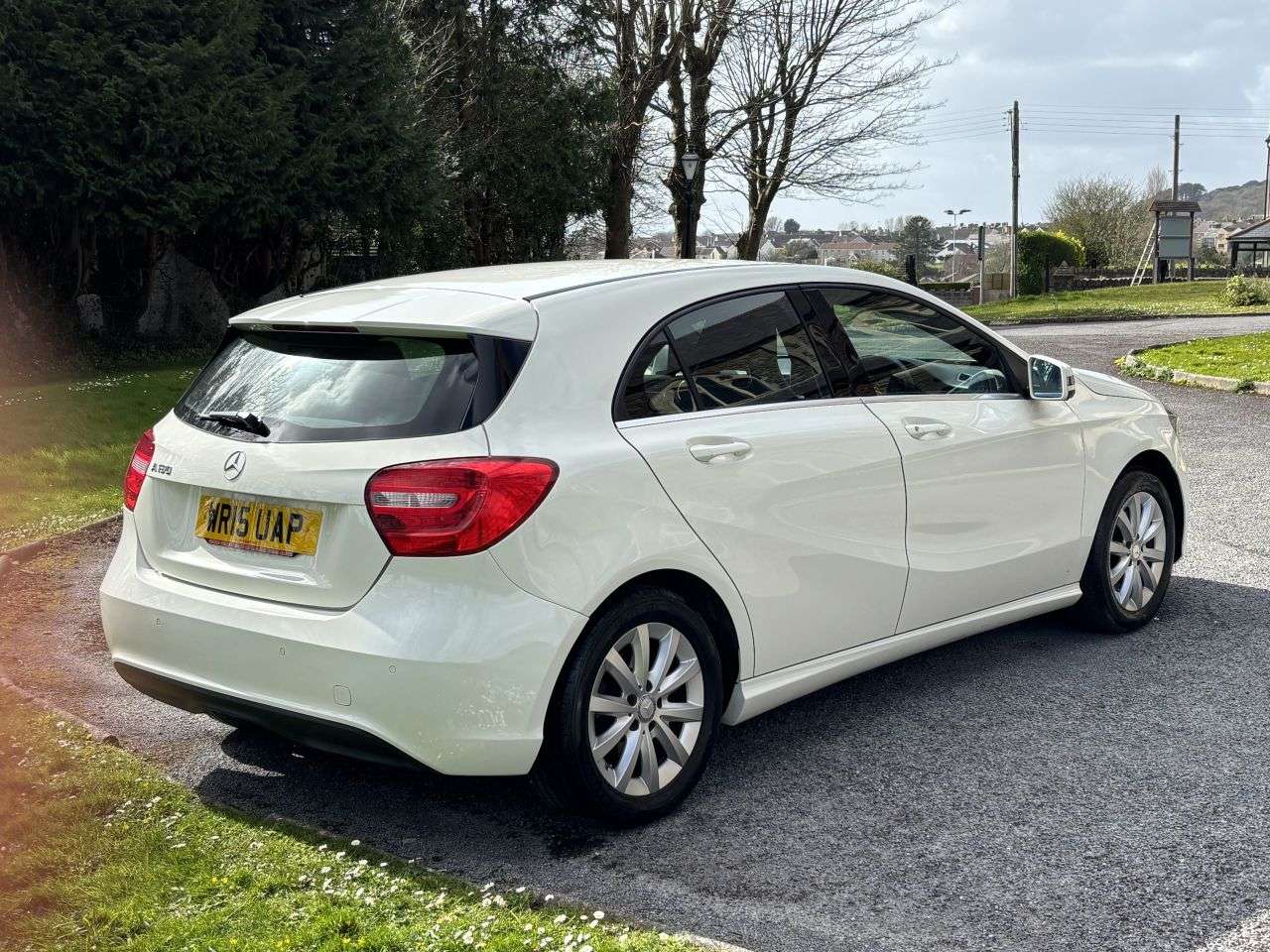 A 2015 MERCEDES-BENZ A-CLASS 1.6 A180 SE Hatchback 5dr Petrol Manual Euro 6 (s/s) (122 ps) A 2015 MERCEDES-BENZ A-CLASS 1.6 A180 SE Hatchback 5dr Petrol Manual Euro 6 (s/s) (122 ps)