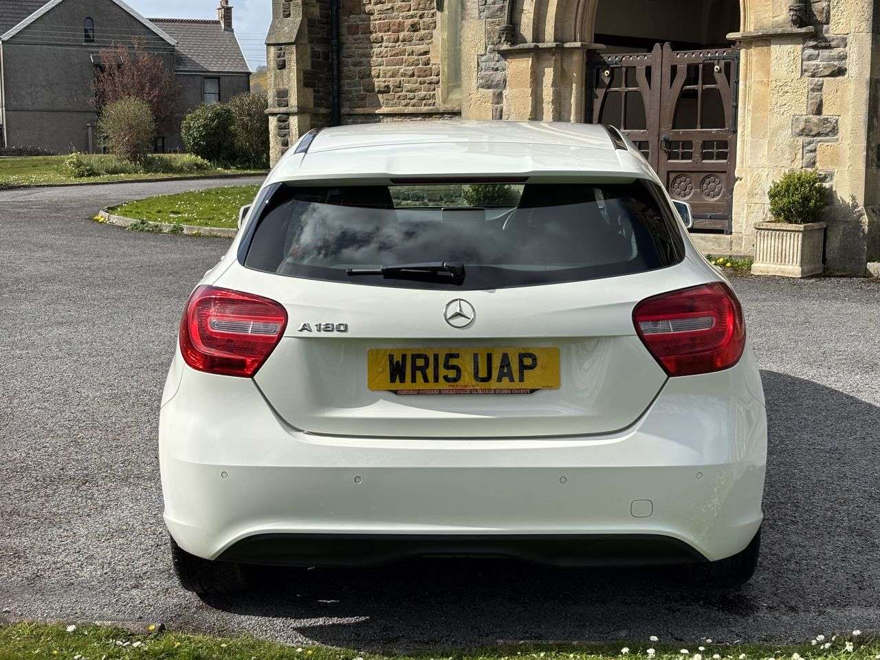 A 2015 MERCEDES-BENZ A-CLASS 1.6 A180 SE Hatchback 5dr Petrol Manual Euro 6 (s/s) (122 ps) A 2015 MERCEDES-BENZ A-CLASS 1.6 A180 SE Hatchback 5dr Petrol Manual Euro 6 (s/s) (122 ps)