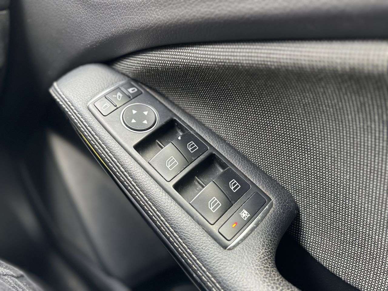 2015 MERCEDES-BENZ A-CLASS 2015 MERCEDES-BENZ A-CLASS