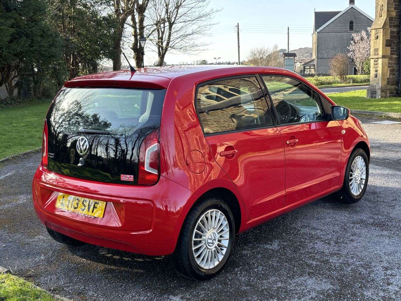 A 2013 VOLKSWAGEN UP! 1.0 High up! Hatchback 5dr Petrol Manual Euro 5 (75 ps) A 2013 VOLKSWAGEN UP! 1.0 High up! Hatchback 5dr Petrol Manual Euro 5 (75 ps)