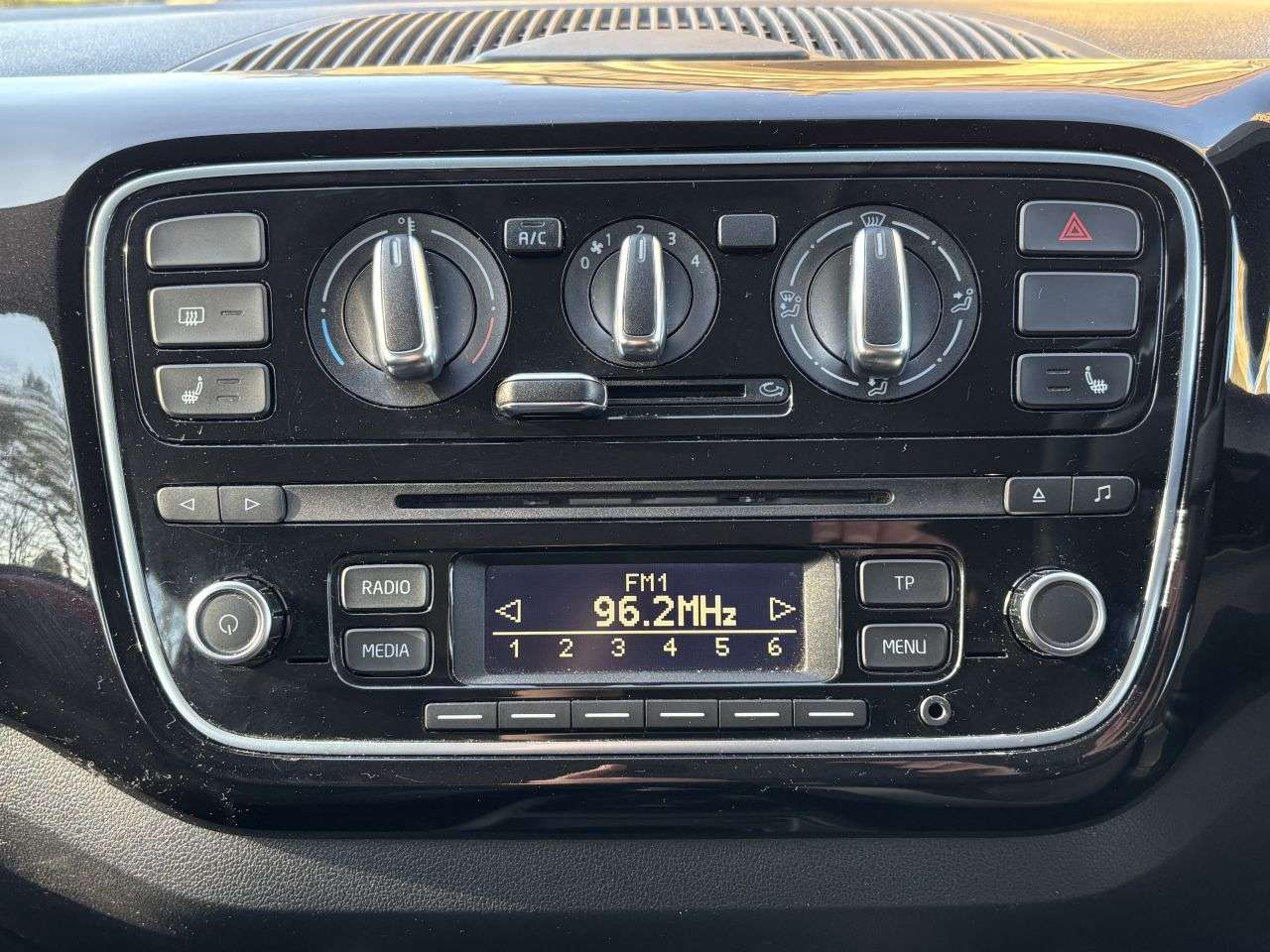 2013 VOLKSWAGEN UP! 2013 VOLKSWAGEN UP!