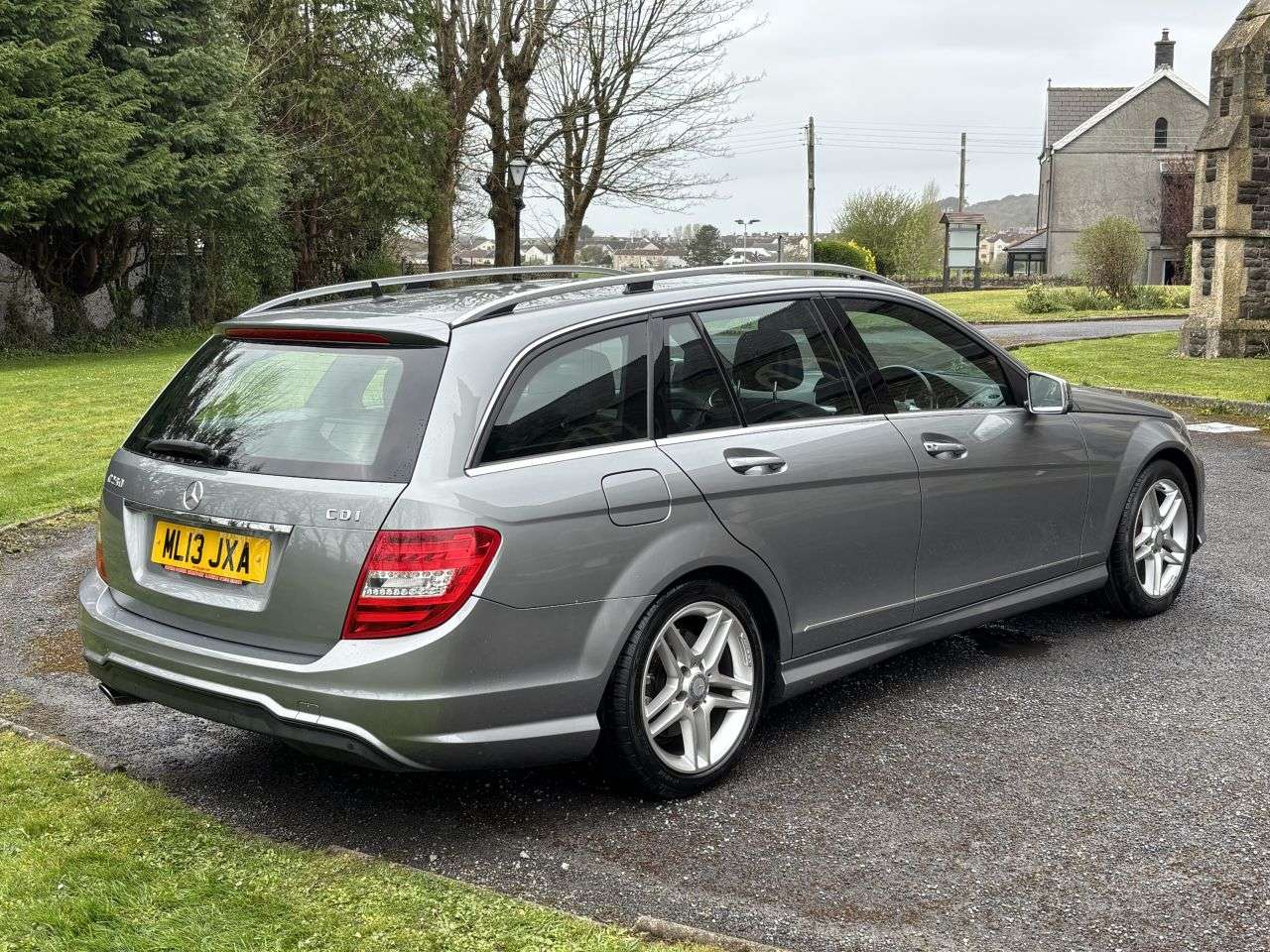 A 2013 MERCEDES-BENZ C-CLASS 2.1 C250 CDI BlueEfficiency AMG Sport Estate 5dr Diesel G-Tronic+ Euro 5 (s A 2013 MERCEDES-BENZ C-CLASS 2.1 C250 CDI BlueEfficiency AMG Sport Estate 5dr Diesel G-Tronic+ Euro 5 (s