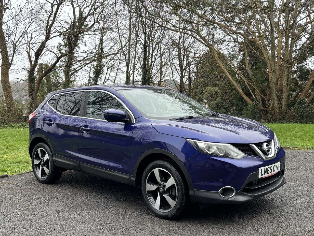 A 2015 NISSAN QASHQAI 1.2 DIG-T n-tec SUV 5dr Petrol XTRON 2WD Euro 6 (s/s) (115 ps) A 2015 NISSAN QASHQAI 1.2 DIG-T n-tec SUV 5dr Petrol XTRON 2WD Euro 6 (s/s) (115 ps)