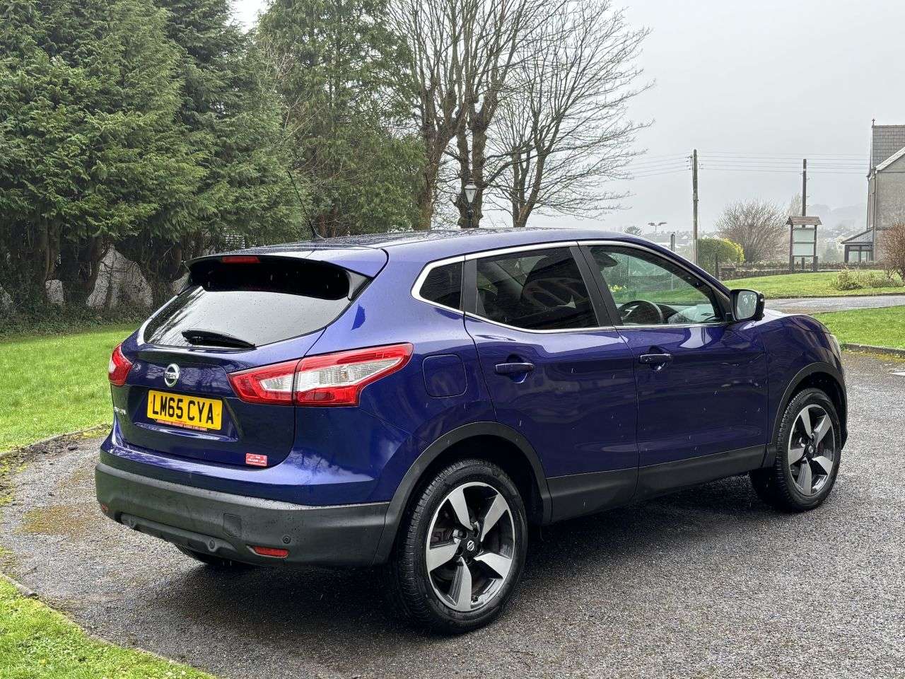 A 2015 NISSAN QASHQAI 1.2 DIG-T n-tec SUV 5dr Petrol XTRON 2WD Euro 6 (s/s) (115 ps) A 2015 NISSAN QASHQAI 1.2 DIG-T n-tec SUV 5dr Petrol XTRON 2WD Euro 6 (s/s) (115 ps)