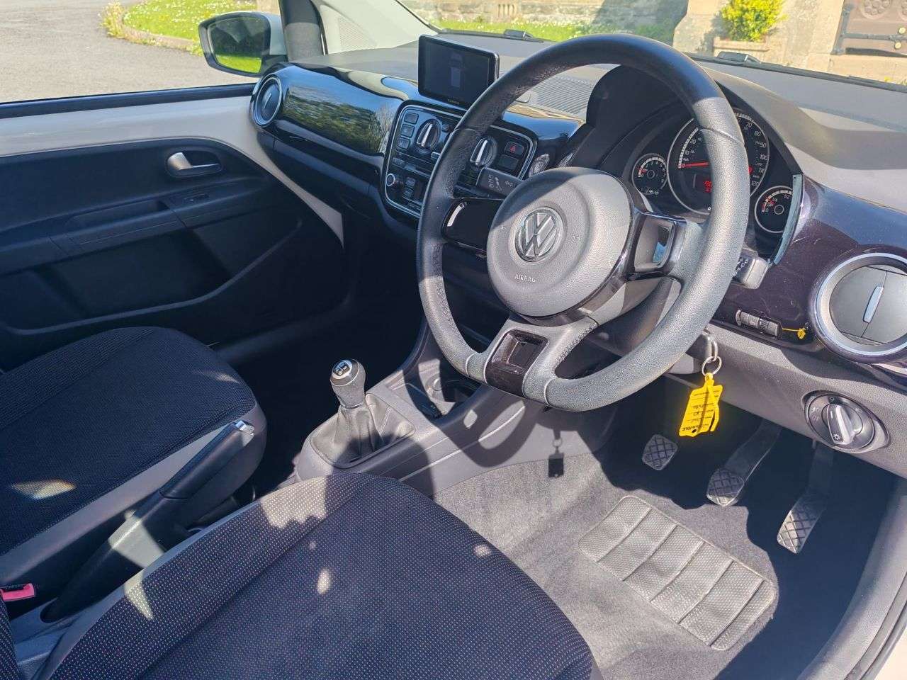 2014 VOLKSWAGEN UP! 2014 VOLKSWAGEN UP!