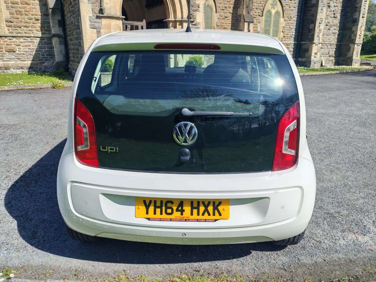 A 2014 VOLKSWAGEN UP! 1.0 High up! Hatchback 5dr Petrol Manual Euro 5 (75 ps) A 2014 VOLKSWAGEN UP! 1.0 High up! Hatchback 5dr Petrol Manual Euro 5 (75 ps)