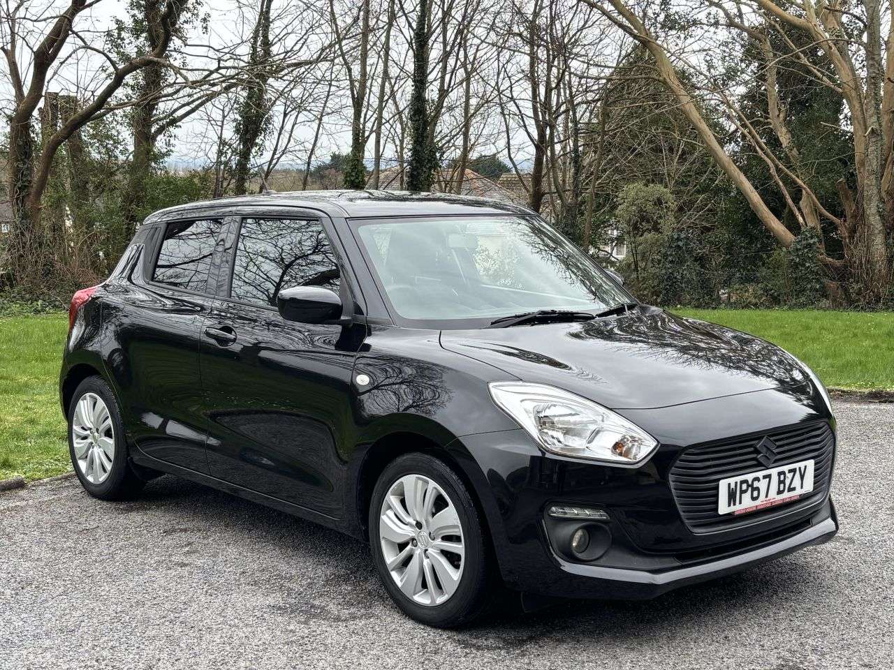 A 2017 SUZUKI SWIFT 1.0 Boosterjet SZ-T Hatchback 5dr Petrol Manual Euro 6 (111 ps) A 2017 SUZUKI SWIFT 1.0 Boosterjet SZ-T Hatchback 5dr Petrol Manual Euro 6 (111 ps)