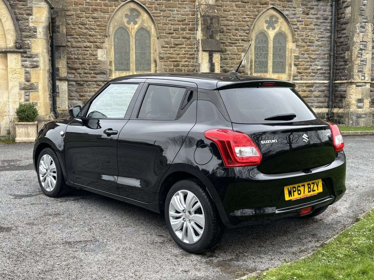 2017 SUZUKI SWIFT 2017 SUZUKI SWIFT