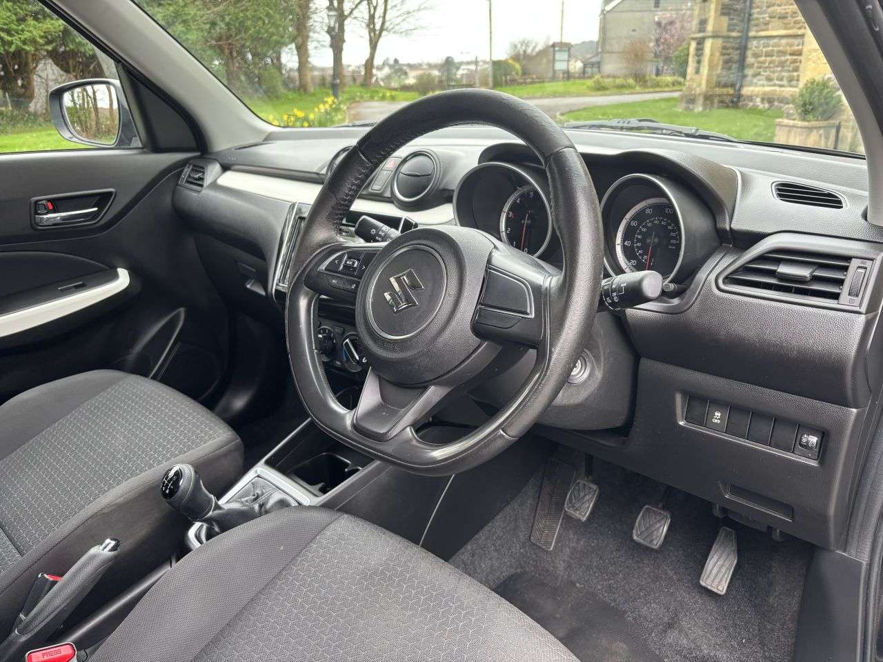 2017 SUZUKI SWIFT 2017 SUZUKI SWIFT