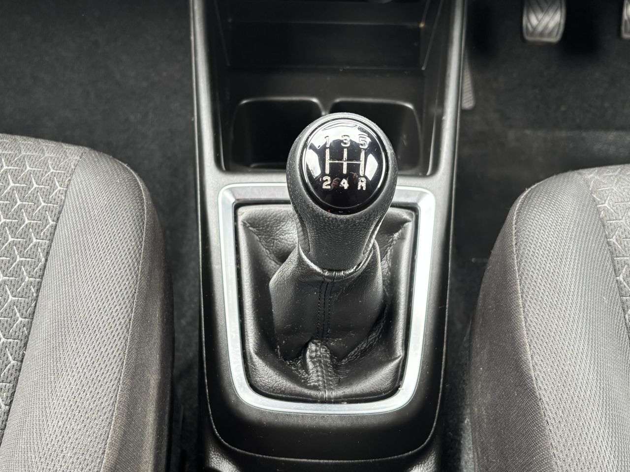 2017 SUZUKI SWIFT 2017 SUZUKI SWIFT