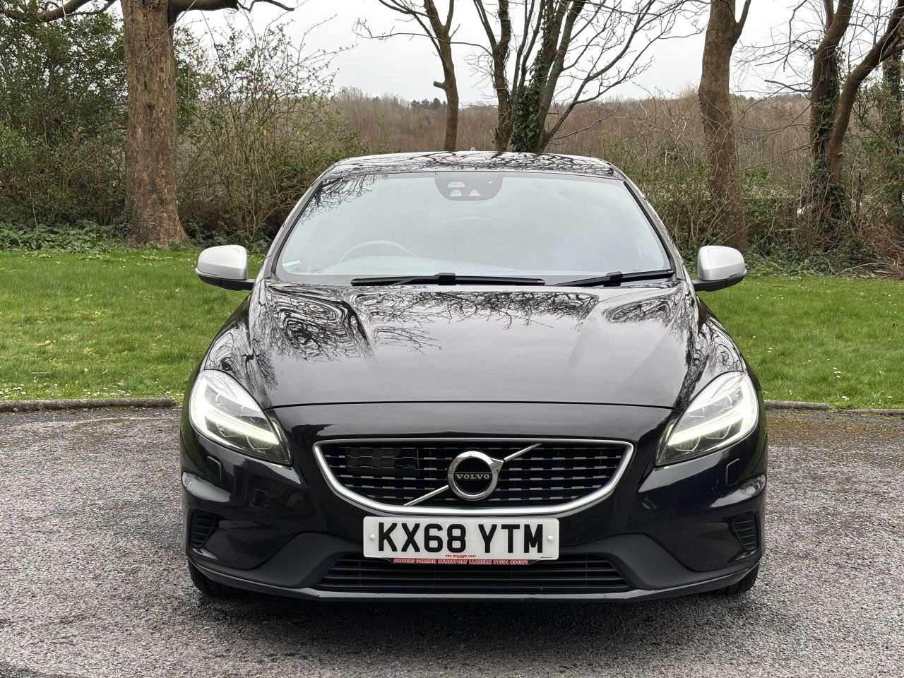 2018 VOLVO V40 2018 VOLVO V40
