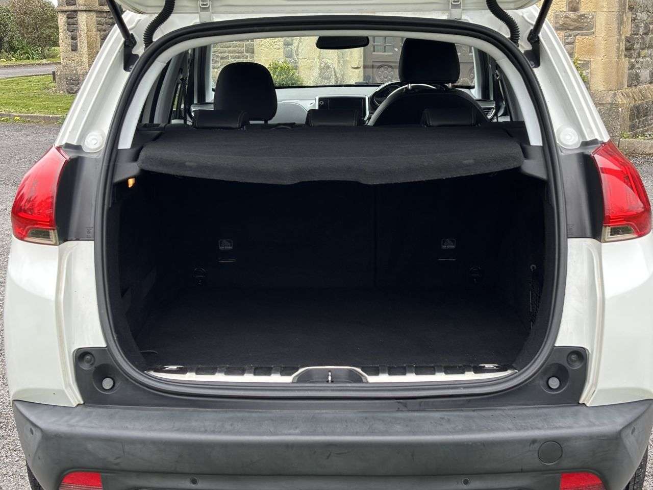 2015 PEUGEOT 2008 2015 PEUGEOT 2008